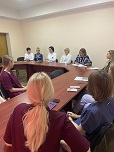 01 августа 2025г. – администрация  ГКБ № 3 г.Гродно провела беседу с вновь пришедшими в учреждение  молодыми специалистами.